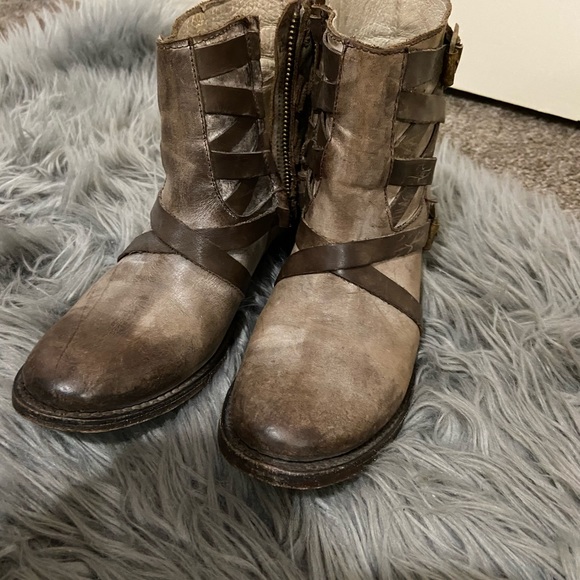 Freebird boots worn once~making room for new ones - Picture 3 of 5